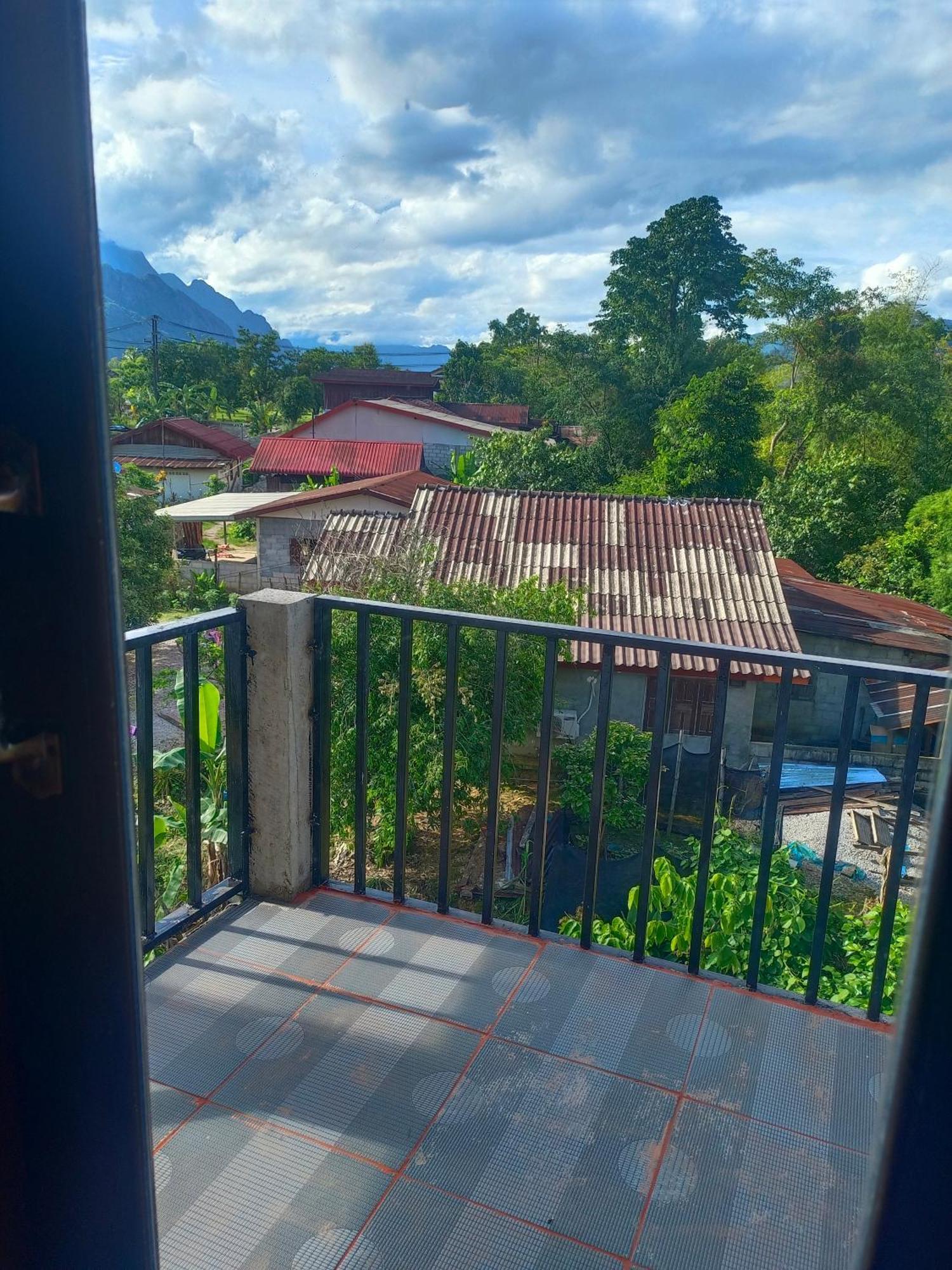 Vang Vieng Champa Hotel エクステリア 写真