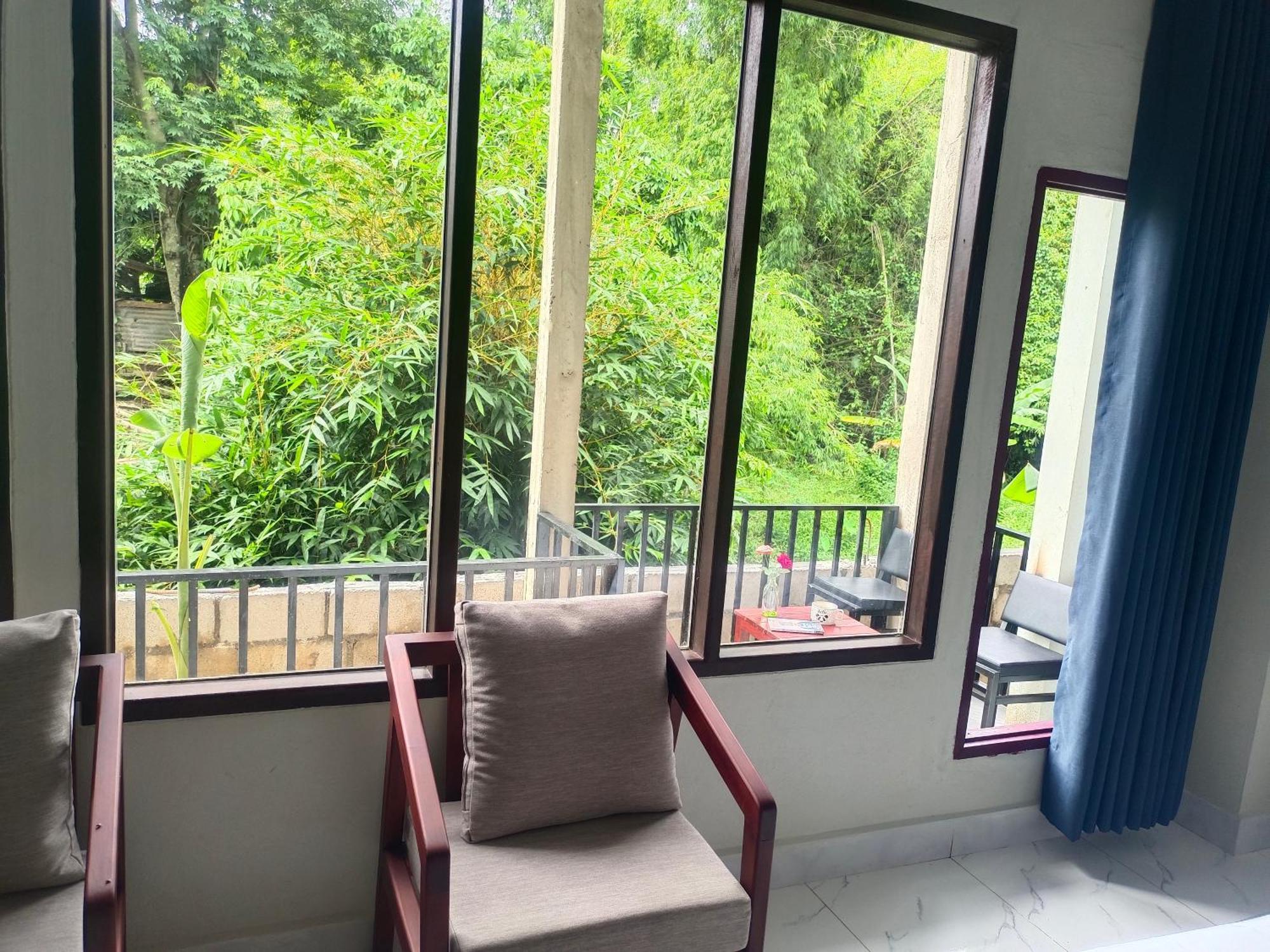 Vang Vieng Champa Hotel エクステリア 写真