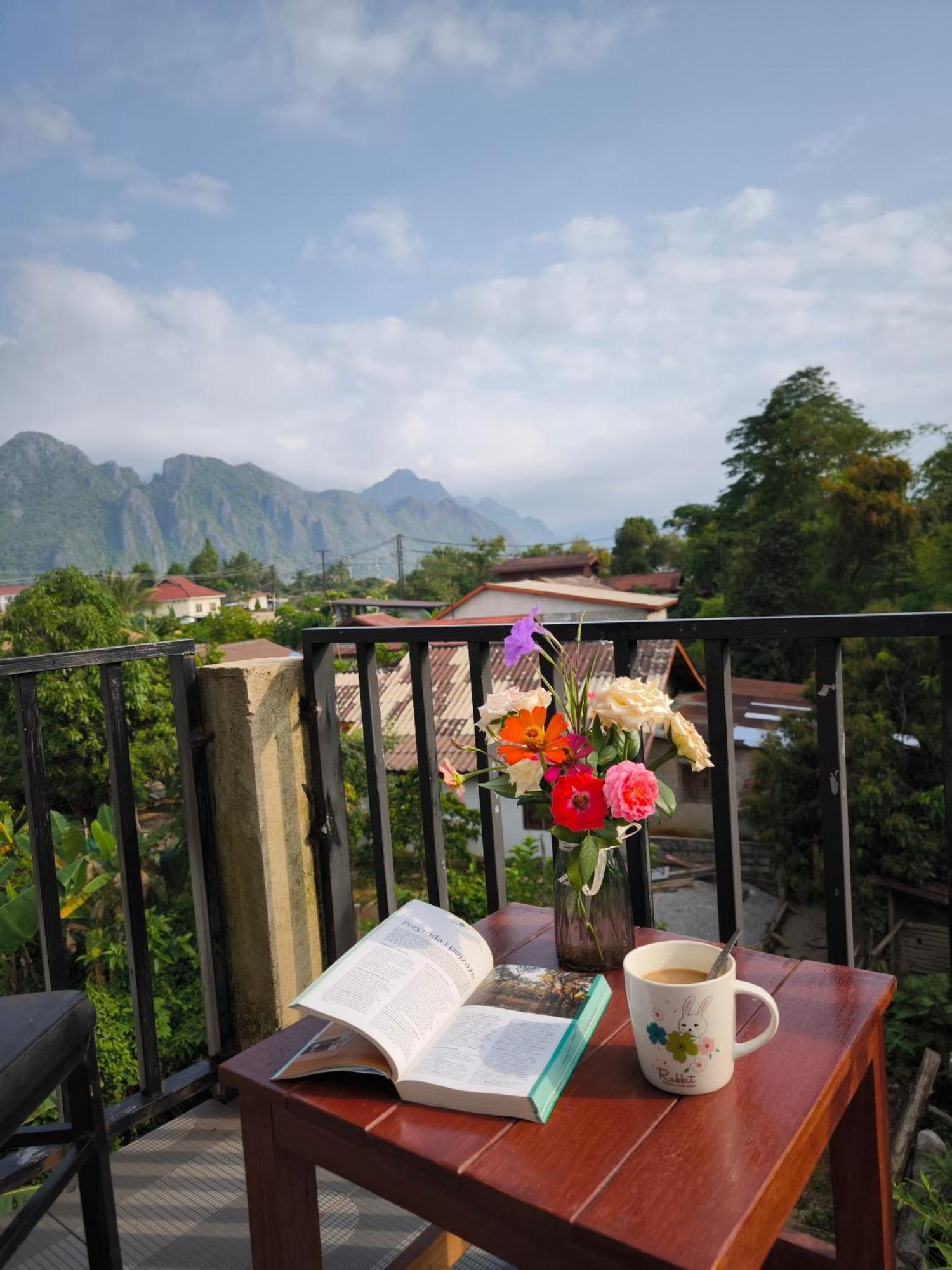 Vang Vieng Champa Hotel エクステリア 写真